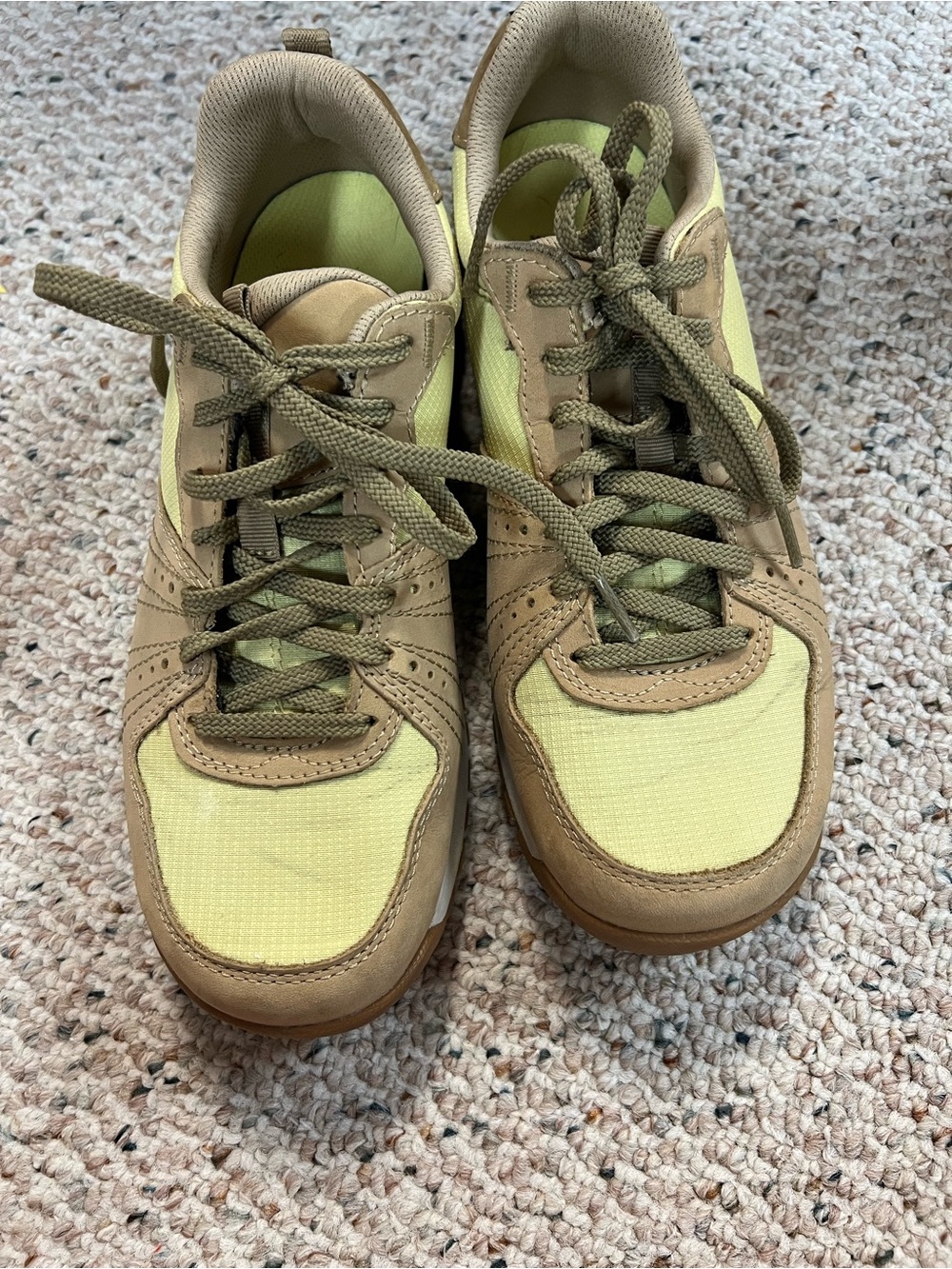 Women’s Athletic Sneakers in Light Yellow and Tan